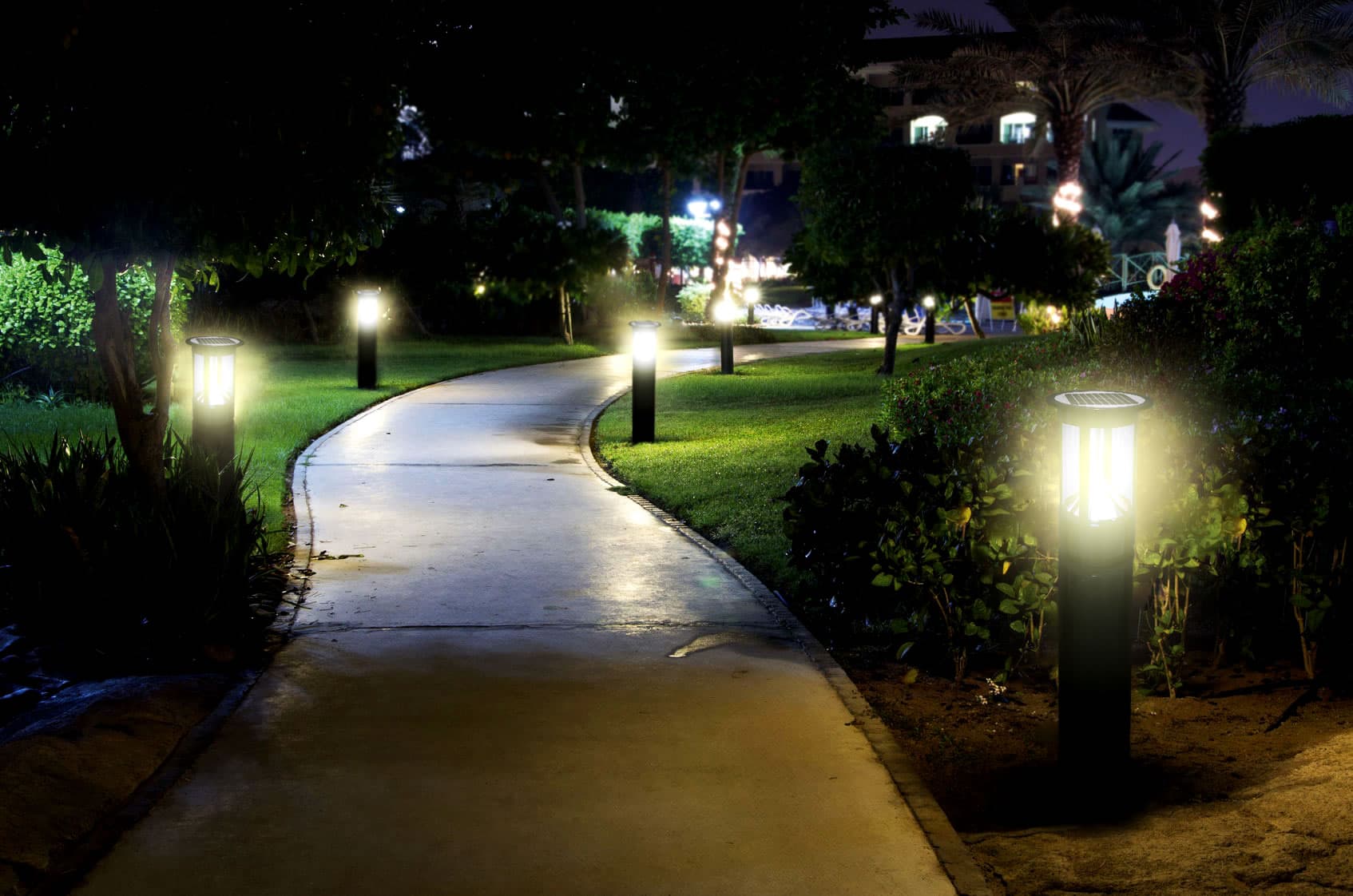 Path_Lights_GL049HD_dark-min